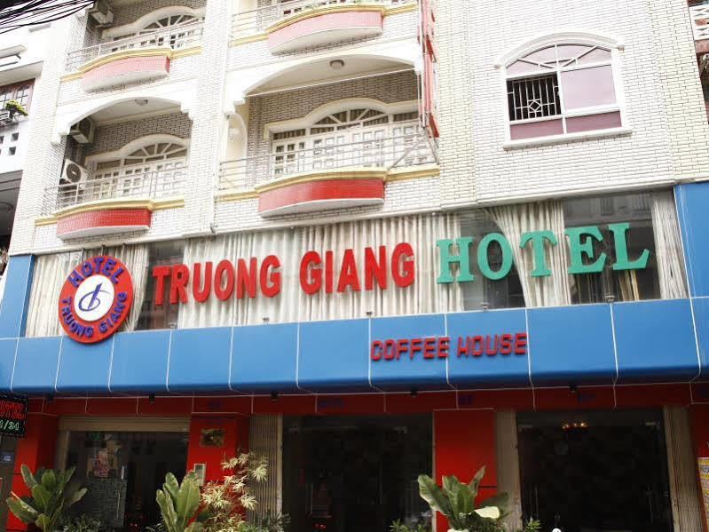 Truong Giang Hotel Ho-Chi-Minh-Stadt Exterior foto